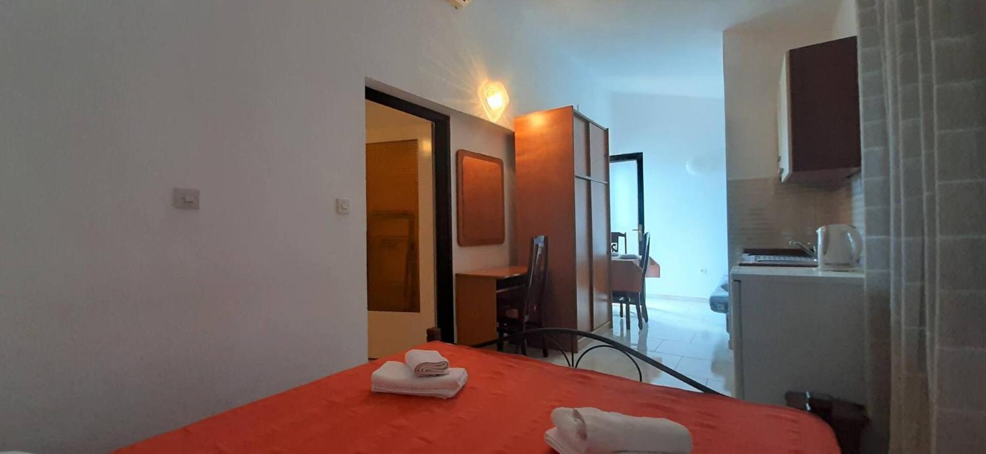 Guest House Helena Close To Beach Krk Town Bagian luar foto